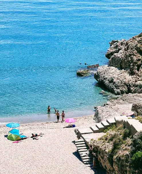Playa Carabeillo en Nerja — detalle (5 de 22)