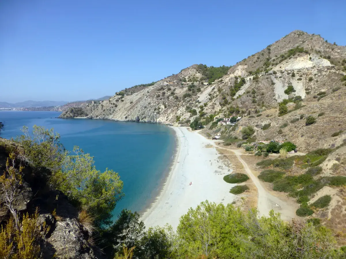 Playa El Cañuelo en Nerja — interior (4 de 23)