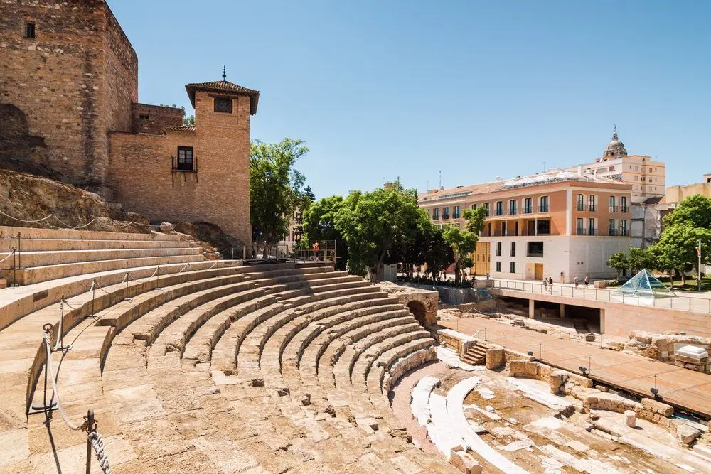 Málaga capital en Nerja — detalle (5 de 24)
