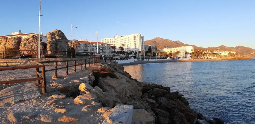 Playa La Torrecilla en Nerja — vista principal (2 de 22)