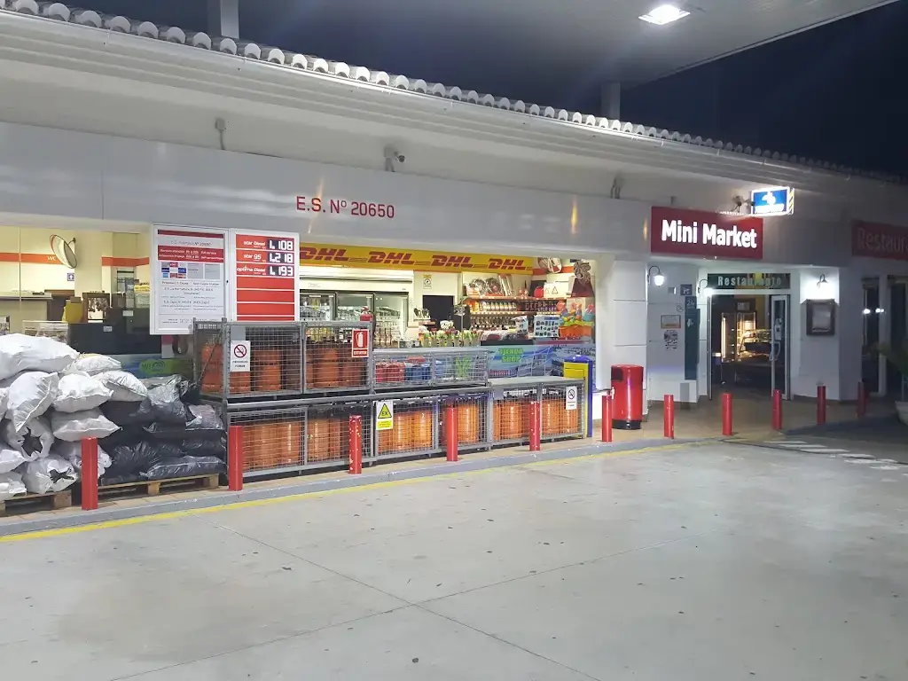 Gasolinera Axarquía (Cepsa) en Nerja — detalle (5 de 15)