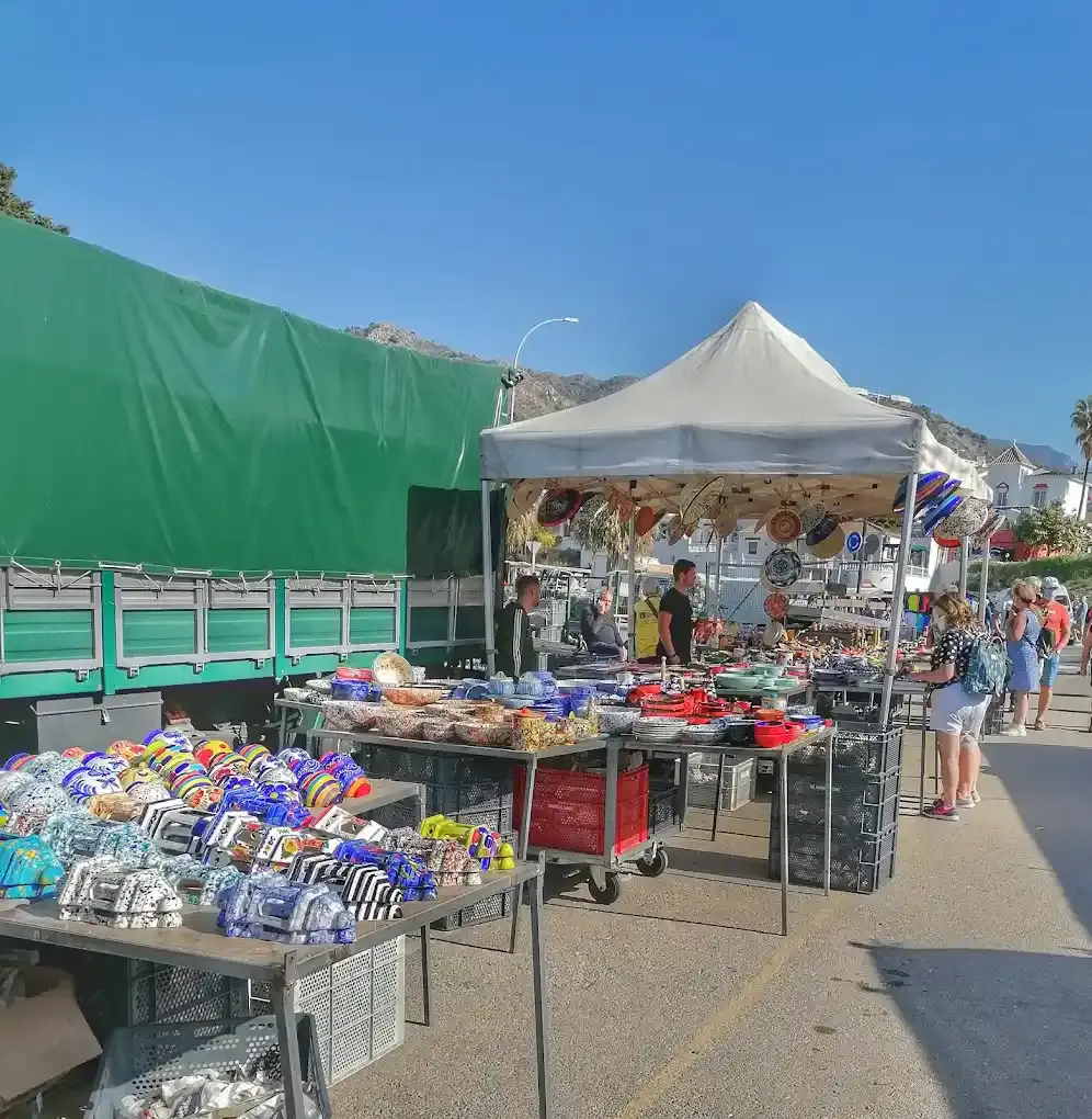 Rastro de Nerja - Flea Market (Domingos) en Nerja — exterior (3 de 16)