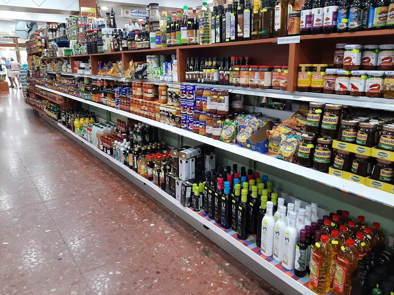 Iranzo Supermarket en Nerja — exterior (3 de 13)