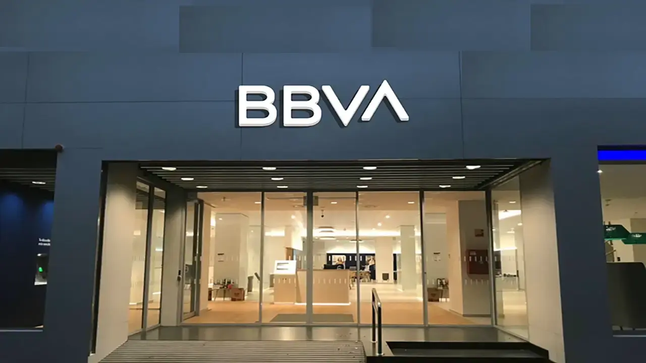 Banco BBVA en Nerja — vista principal