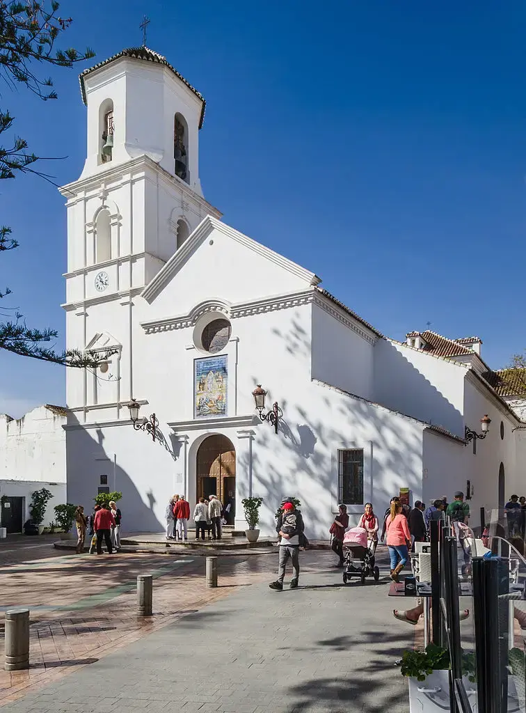 Iglesia El Salvador en Nerja — exterior (3 de 20)