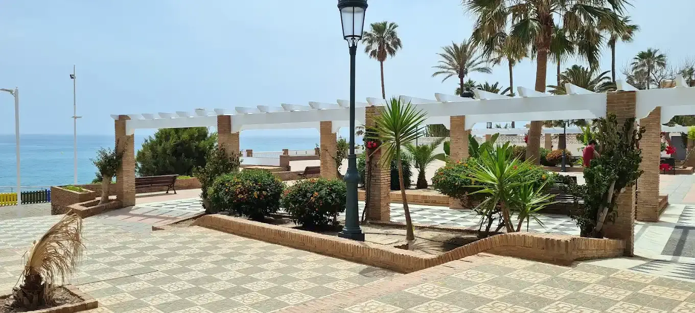 Plaza de los Cangrejos en Nerja — interior (4 de 19)