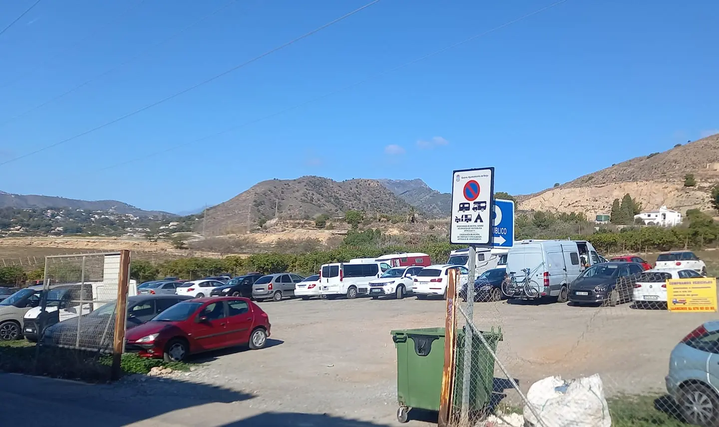 Parking Mercadillo en Nerja — vista principal (2 de 12)