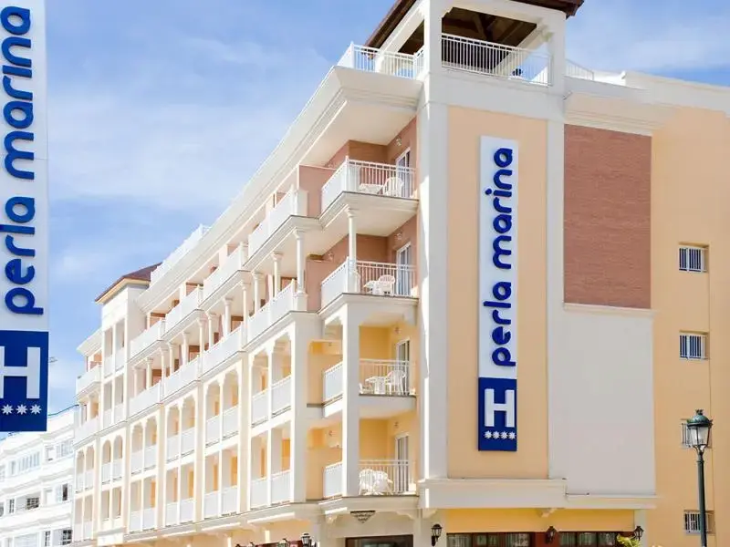 Hotel Perla Marina en Nerja — exterior (3 de 24)