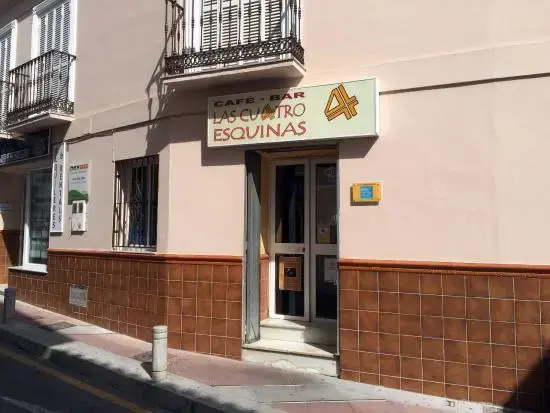 Café Bar las Cuatro Esquinas en Nerja — detalle (5 de 15)