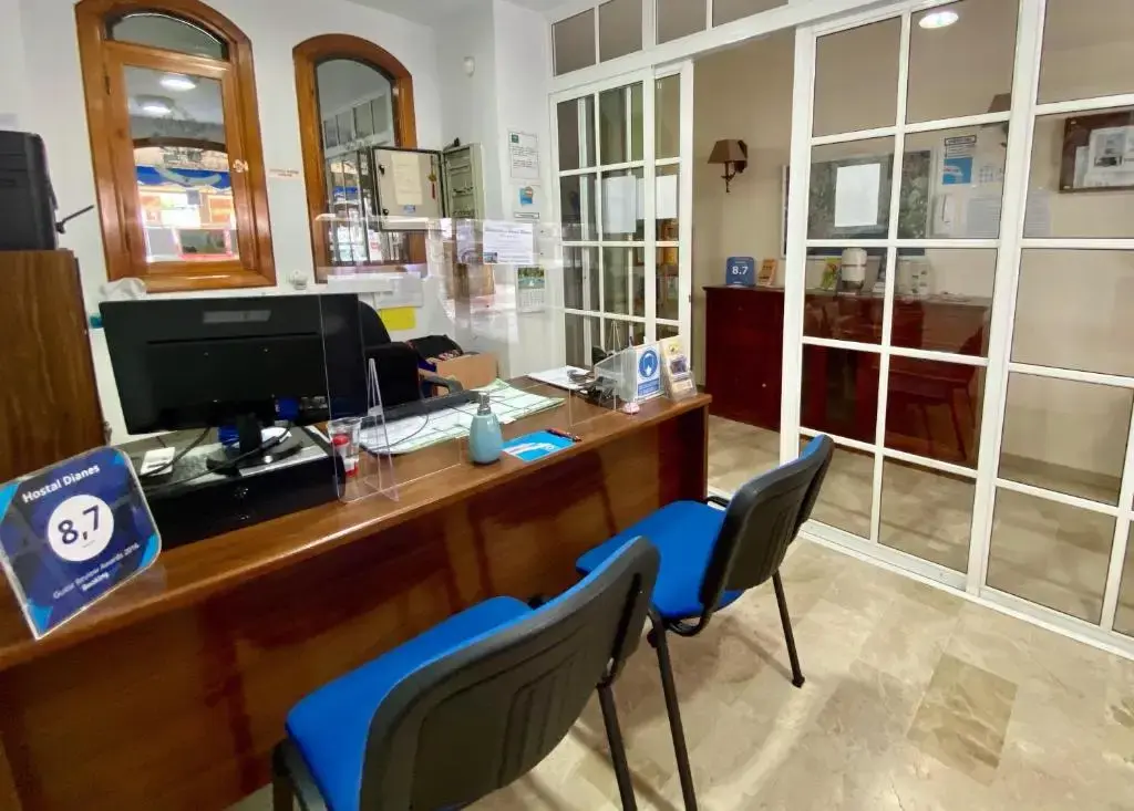 Hostal Dianes en Nerja — interior (4 de 6)