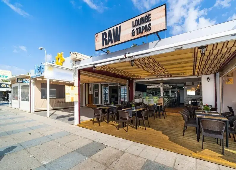 Restaurante RAW Lounge en Nerja — interior (4 de 16)