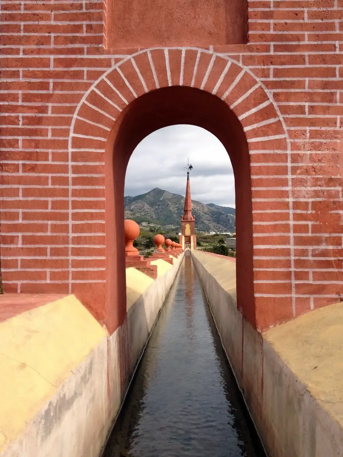 Acueducto del Águila en Nerja — interior (4 de 16)