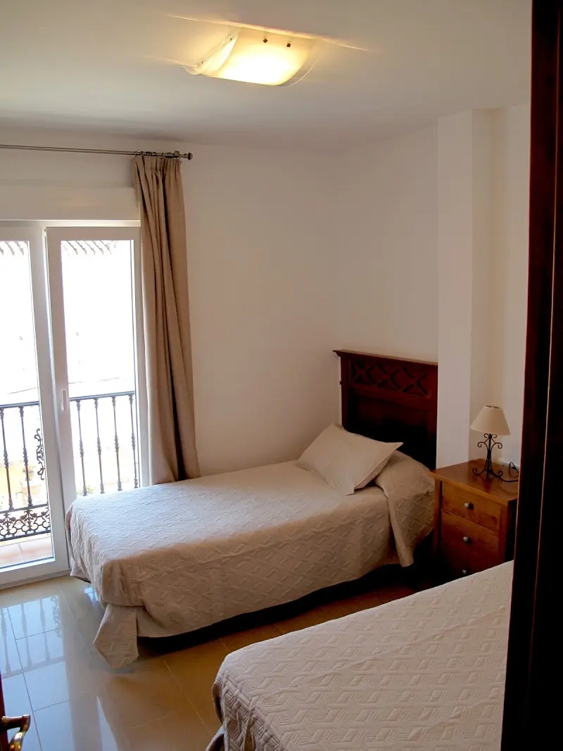 Apartamentos Acantilados De Maro en Nerja — vista principal (2 de 10)