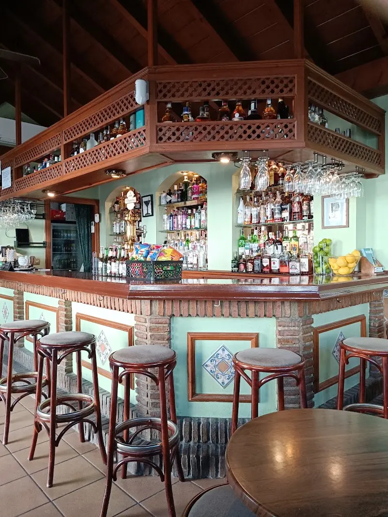 Bar Hemingway's — Bares en C. Málaga, Málaga — restaurante en la Costa del Sol