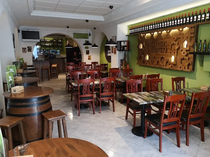 Bar La Vermuteria 4 en Nerja — interior (4 de 10)
