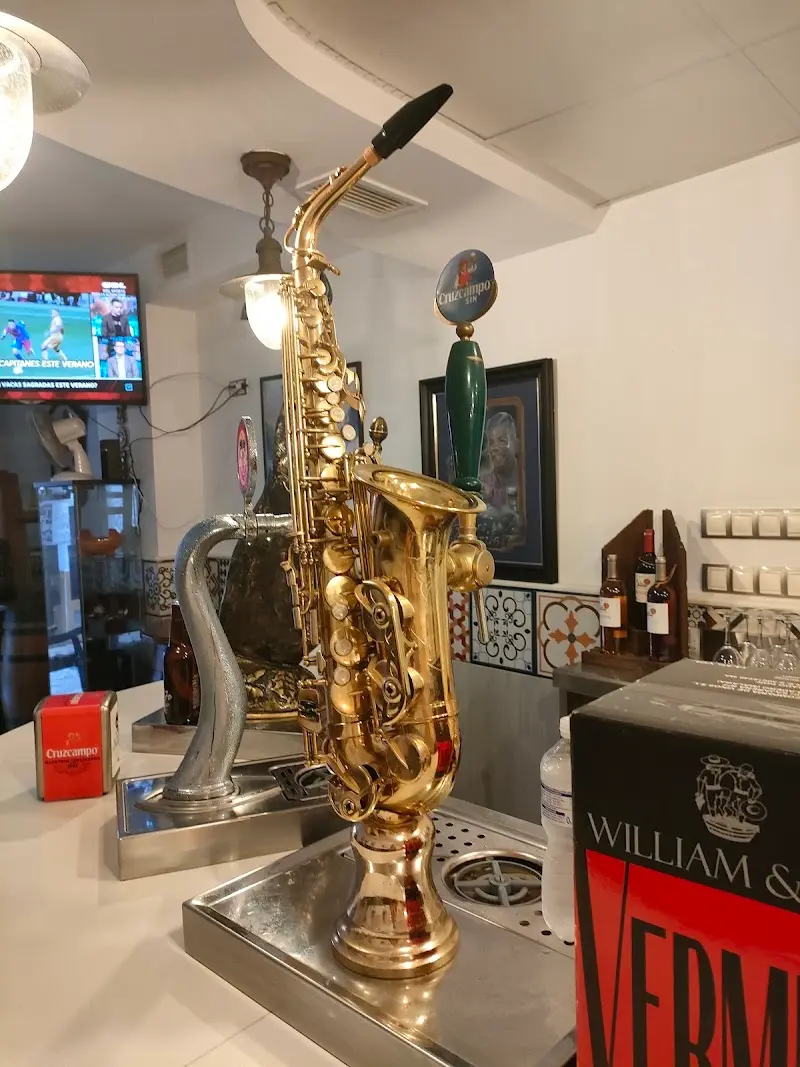 Bar Los Barriles en Nerja — interior (4 de 10)