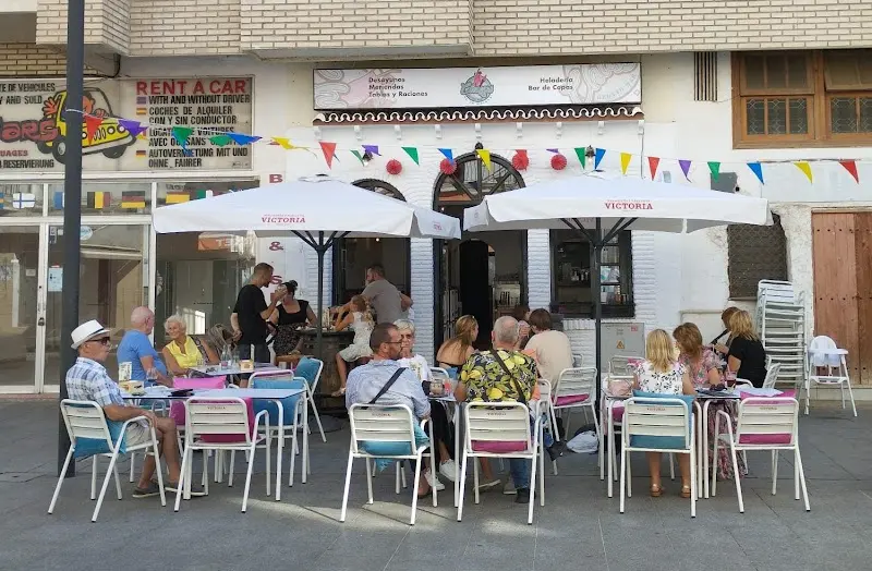 Chups Ben's Bar en Nerja — vista principal (2 de 10)