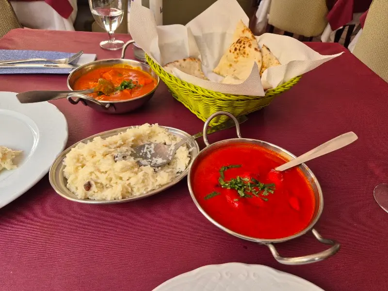 Curry House en Nerja — interior (4 de 10)