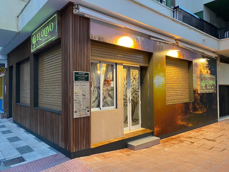 El Olivo Taperia en Nerja — vista principal (2 de 10)