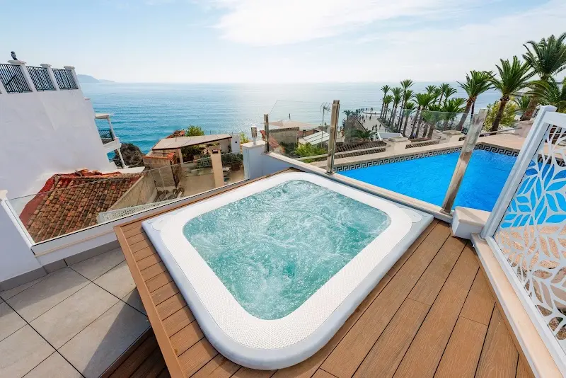 HC Calahonda Beach Nerja en Nerja — exterior (3 de 10)