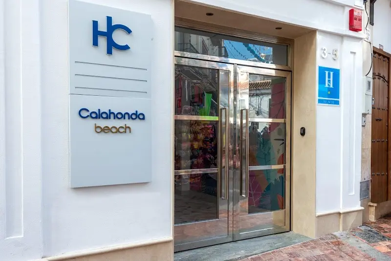 HC Calahonda Beach Nerja en Nerja — interior (4 de 10)