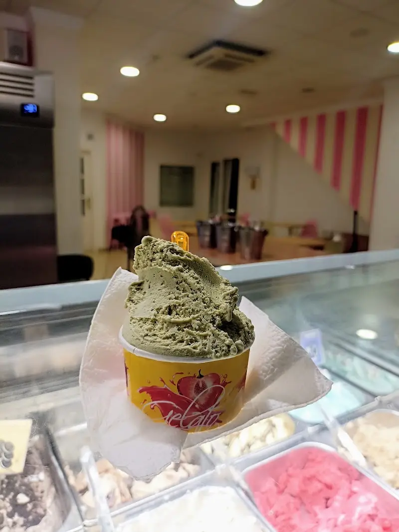 Heladeria Kika en Nerja — exterior (3 de 10)