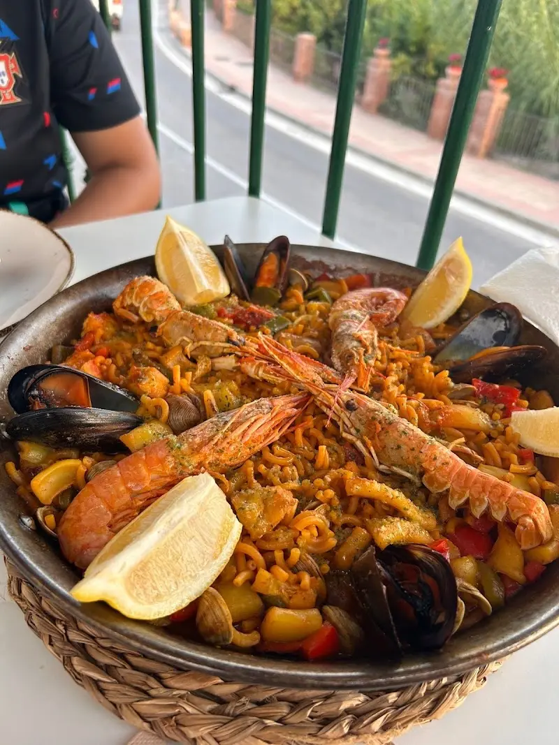 Hogar Y Centro Social Maro en Nerja — detalle (5 de 10)