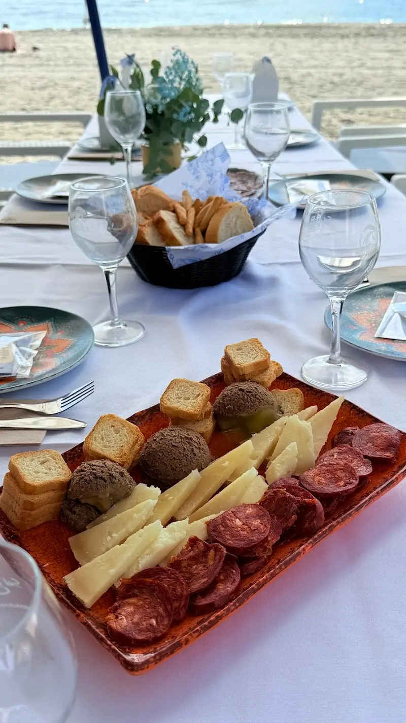Las Palmeras Beach Club en Nerja — interior (4 de 10)
