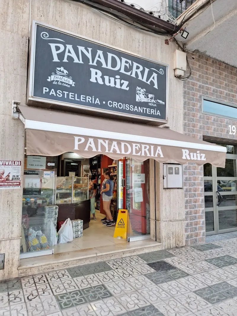 Panaderia Ruiz en Nerja — vista principal (2 de 7)