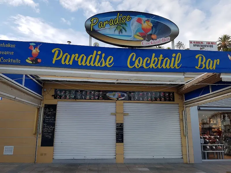 Paradise Cocktail Bar — Bares en Cam. de Burriana, Málaga — restaurante en la Costa del Sol