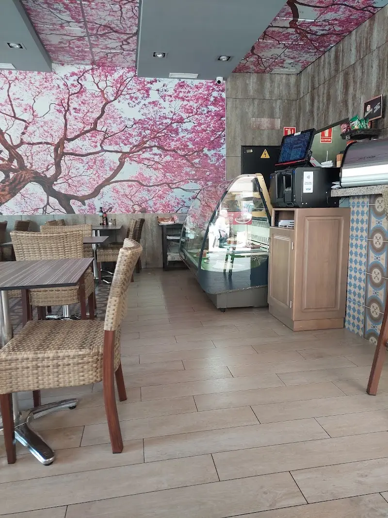 Trébol cafeteria restaurant — Cafés en C. Rodríguez Acosta, Málaga — restaurante en la Costa del Sol