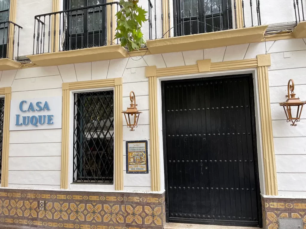Fachada casa luque